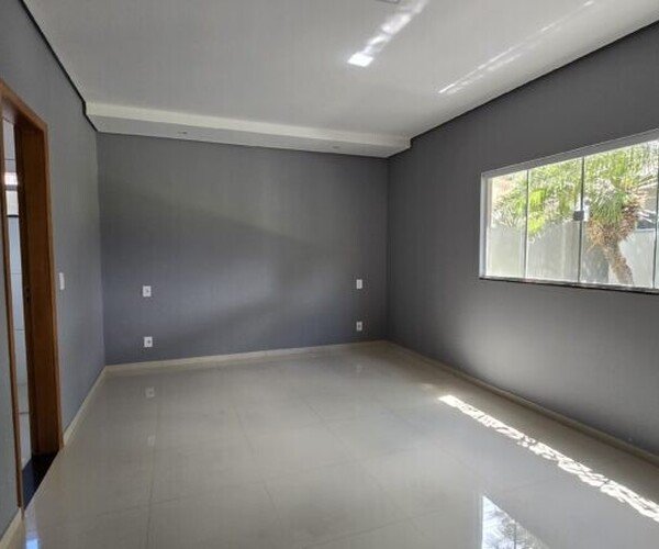 Linda Casa no Bairro Altos de Santana – Chapada dos Guimarães