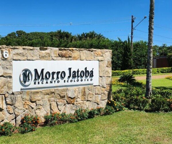 Sobrado de Alto Padrão no Condomínio Morro do Jatobá – Exclusividade, Natureza e Sofisticação