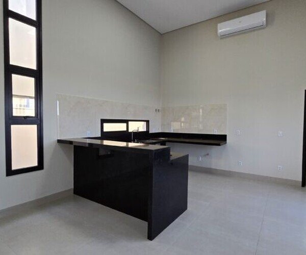 Casa de Alto Padrão no Condomínio Village do Campo – Conforto, Sofisticação e Lazer Completo