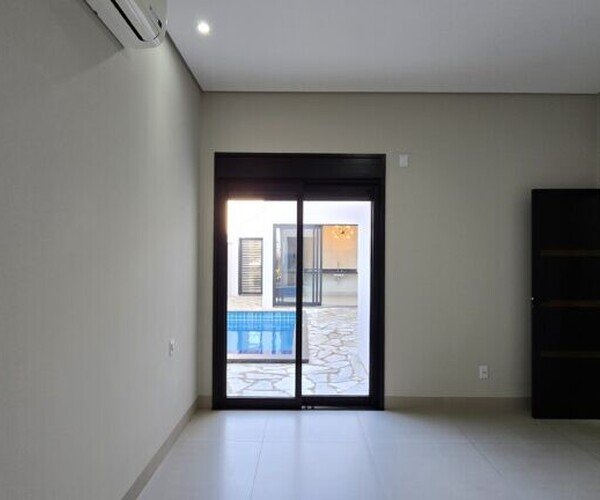 Casa de Alto Padrão no Condomínio Village do Campo – Conforto, Sofisticação e Lazer Completo