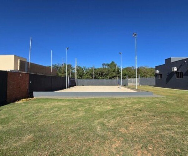 Residência Exclusiva com Área Gourmet Premium e Quadra de Beach Tennis – Florada da Serra, Chapada dos Guimarães