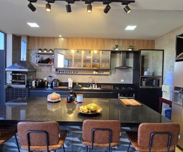 Residência Exclusiva com Área Gourmet Premium e Quadra de Beach Tennis – Florada da Serra, Chapada dos Guimarães