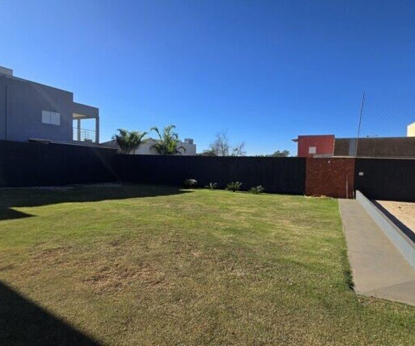 Residência Exclusiva com Área Gourmet Premium e Quadra de Beach Tennis – Florada da Serra, Chapada dos Guimarães