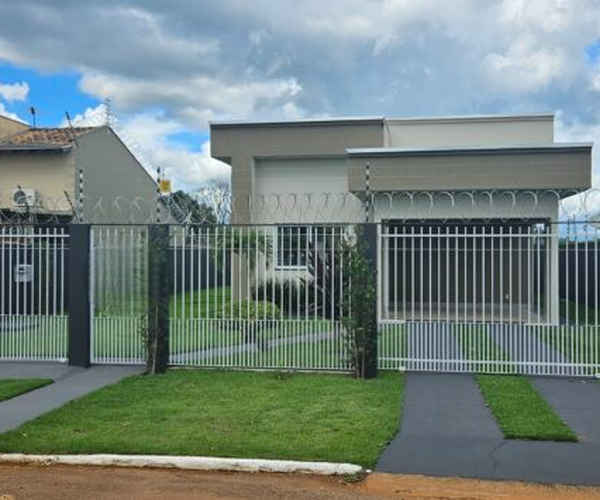 Casa Sofisticada com Suíte Master, Espaço Gourmet e Piscina Aquecida – Bairro Bom Clima, Chapada dos Guimarães