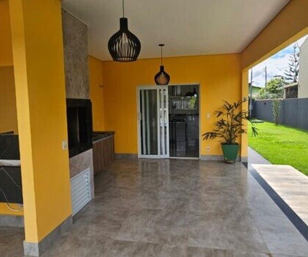 Casa Sofisticada com Suíte Master, Espaço Gourmet e Piscina Aquecida – Bairro Bom Clima, Chapada dos Guimarães