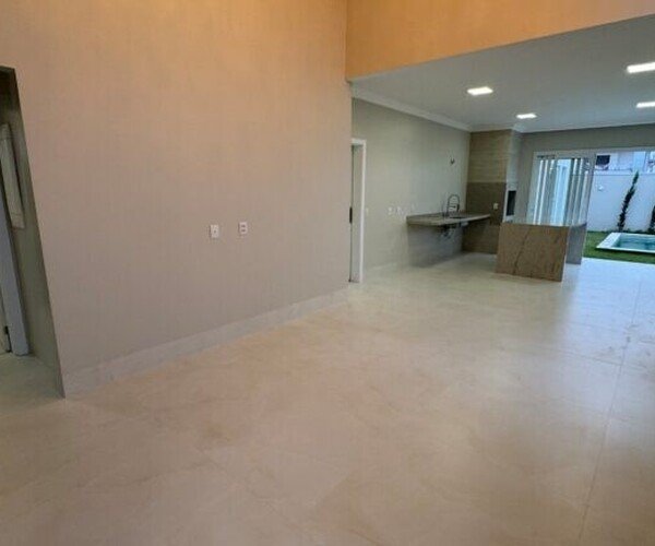 Casa – Condomínio Florais Chapada - F