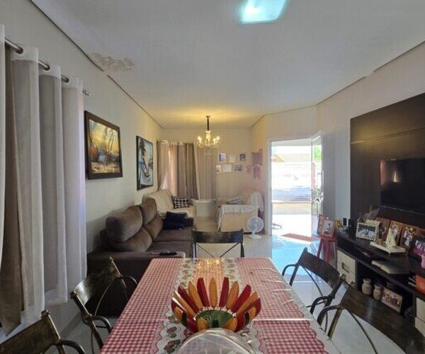 Casa – Jardim Mira Flores - F