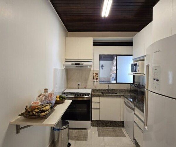 Casa – Condomínio Altos da Serra - F