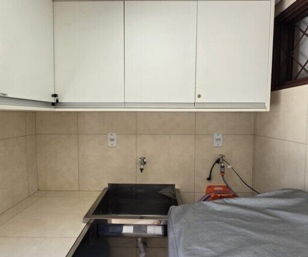 Casa – Condomínio Altos da Serra - F