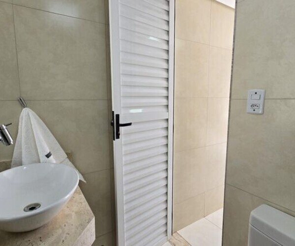 Casa – Condomínio Altos da Serra - F