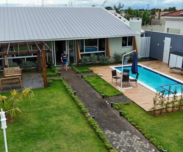 Casa – Bairro Bom Clima - F