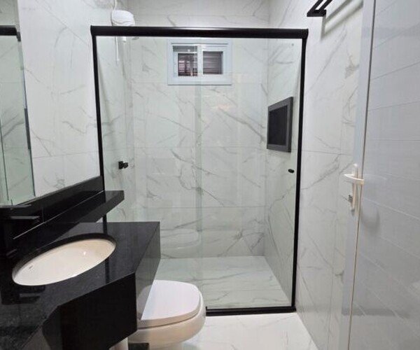 Casa – Bairro Bom Clima - F