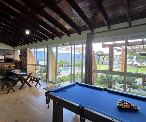 Casa – Bairro Bom Clima - F