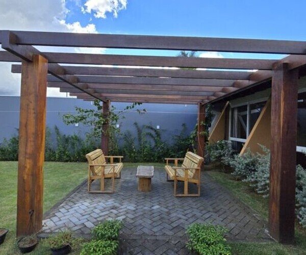 Casa – Bairro Bom Clima - F