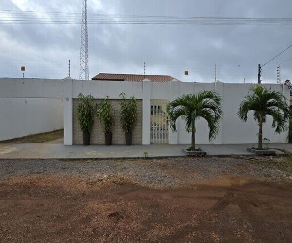 Casa – Jardim Mira Flores - F